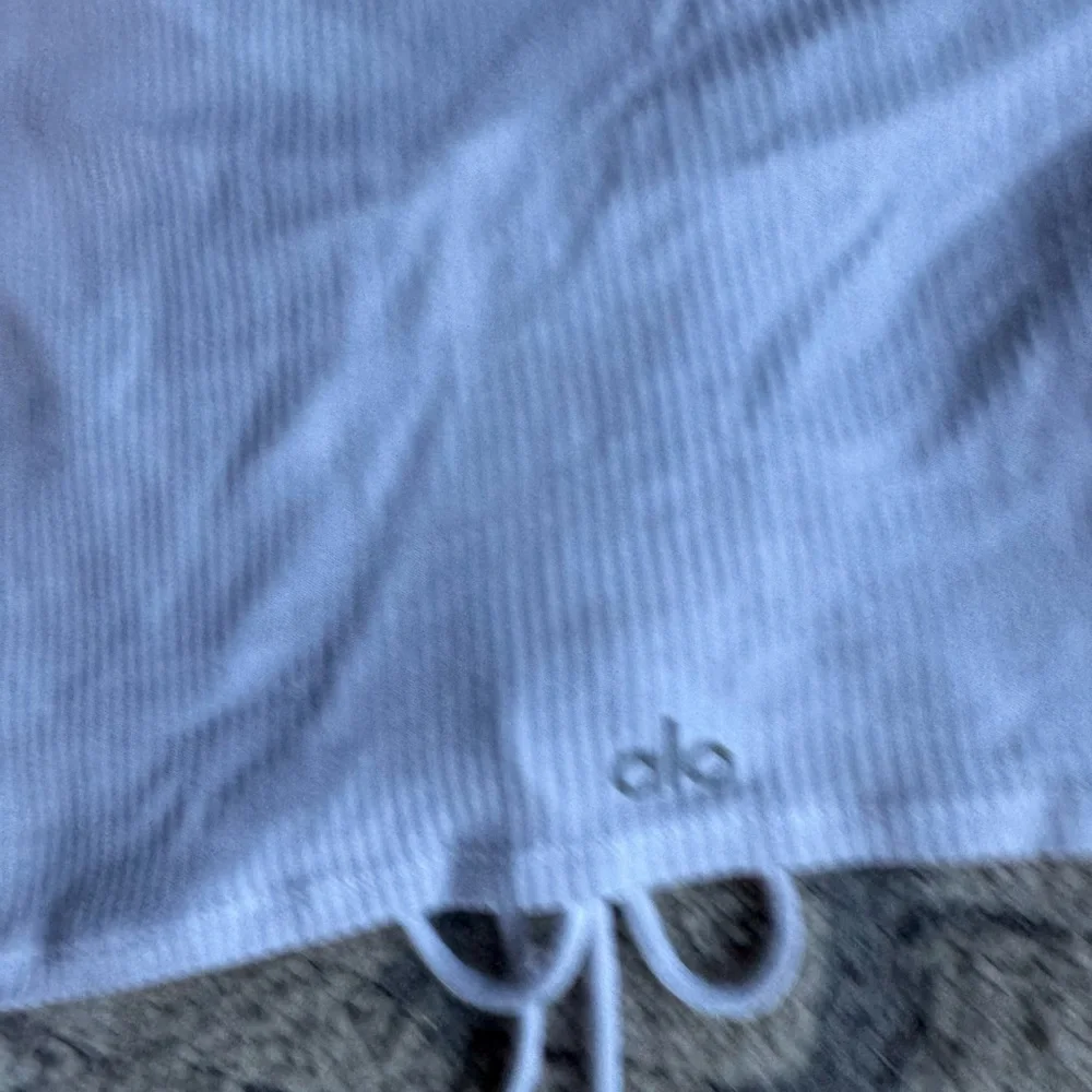 ALO Yoga White Ruched Long Sleeve Crop Top
